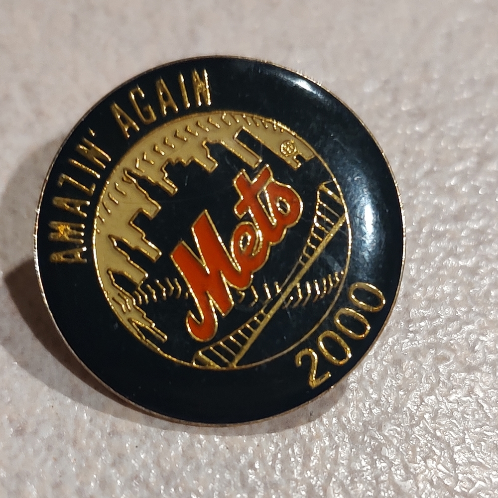 2000Straight from Shea Stadium in QueensNew York MetsAmazin' AgainMBLA